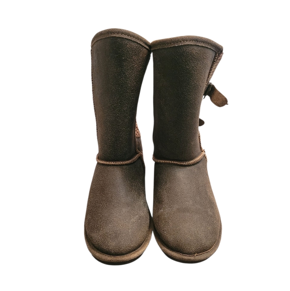 Bearpaw Womans Size 9 Stylish Snow Boots